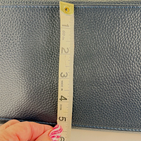 Kattee Navy Blue Pebbled Handbag – Includes 2 Straps - Picture 10 of 14